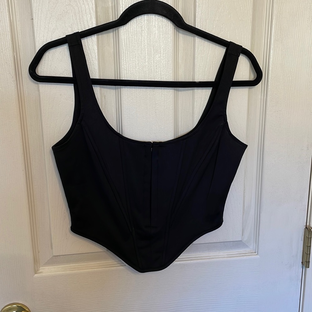 SHEIN Black Crop Top​